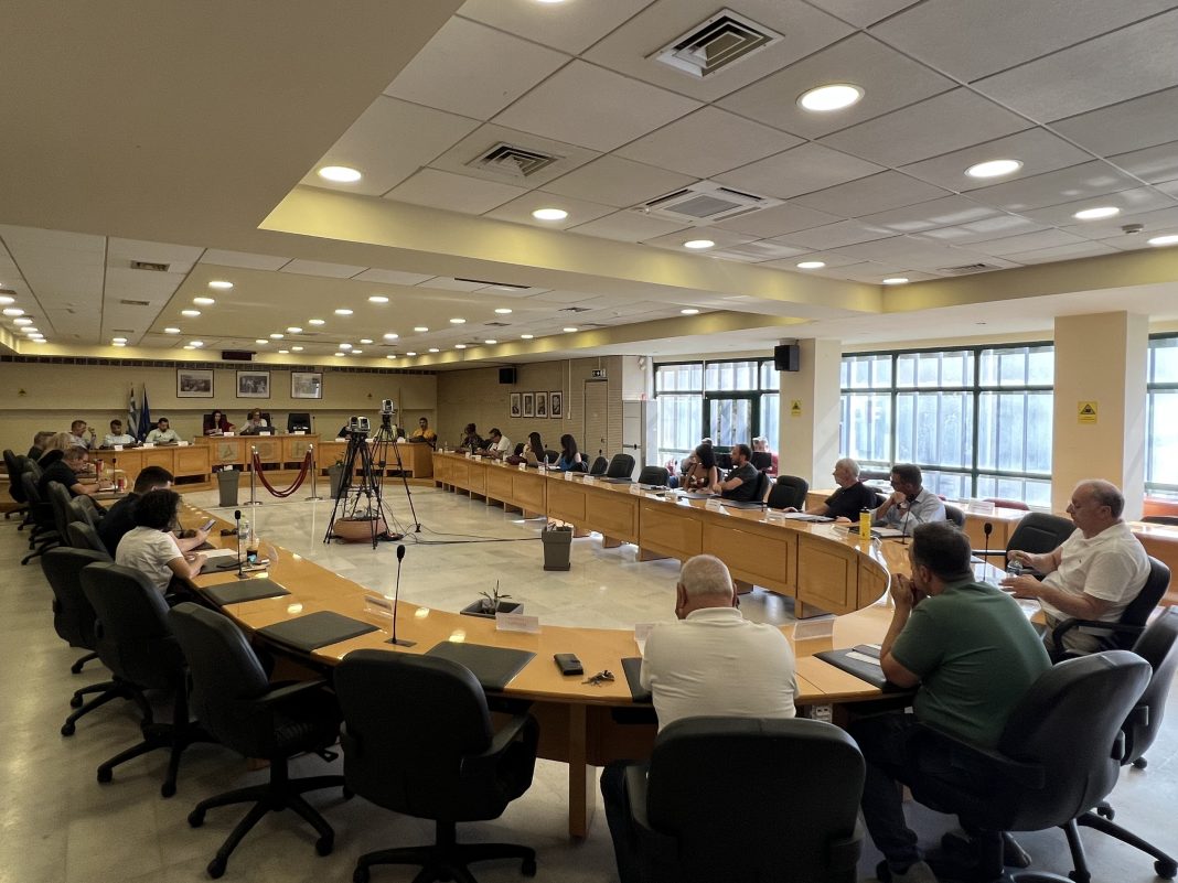 Με πολλές απουσίες και χωρίς εντάσεις το ΔΣ του Ιουλίου Με πολλές απουσίες και χωρίς εντάσεις το ΔΣ του Ιουλίου