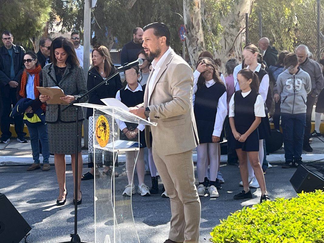 Η Ηλιούπολη τίμησε την Ηρώ Κωνσταντοπούλου Η Ηλιούπολη τίμησε την Ηρώ Κωνσταντοπούλου